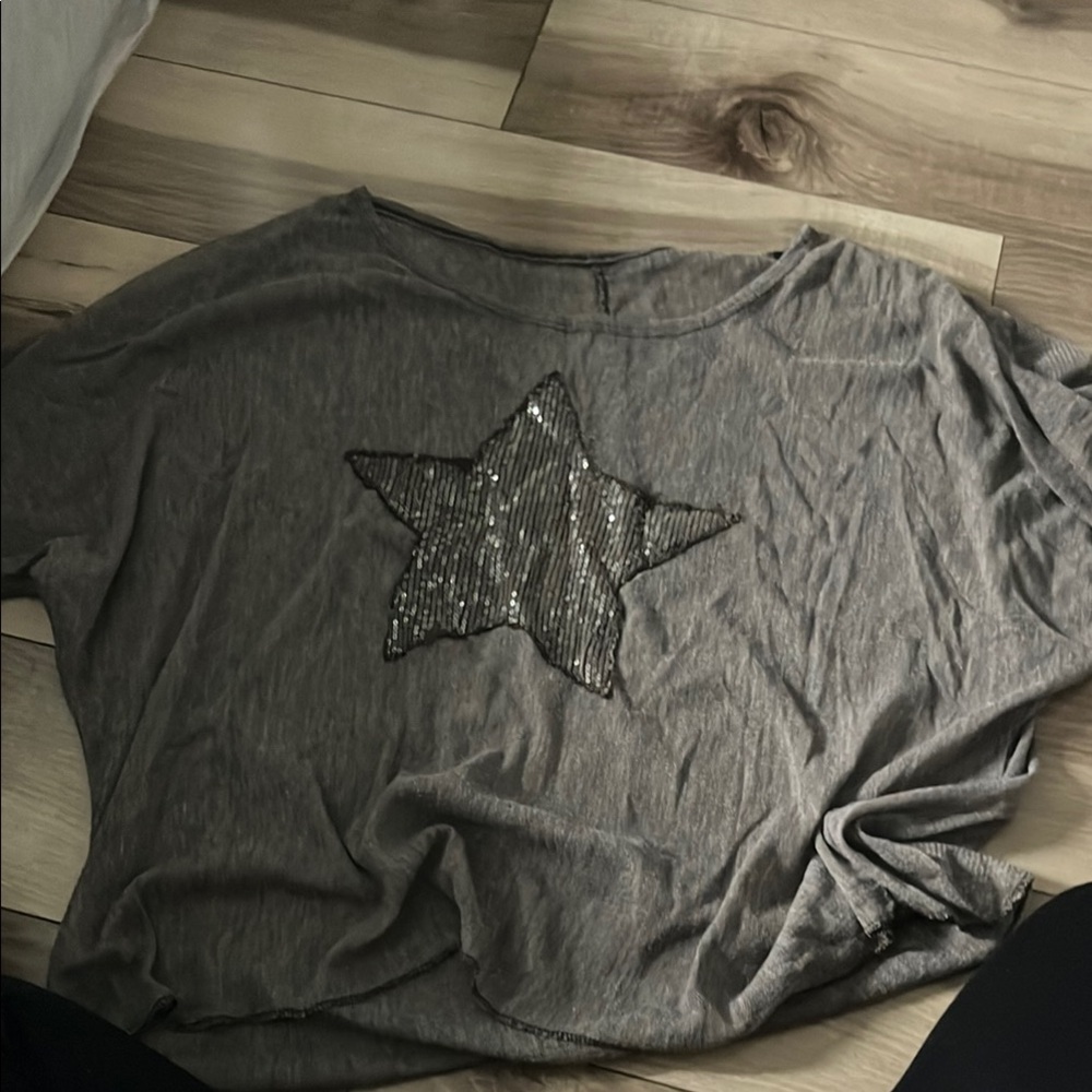 Gray Star Tee